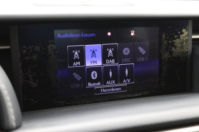 Lexus IS - 300h 25th Edition 8