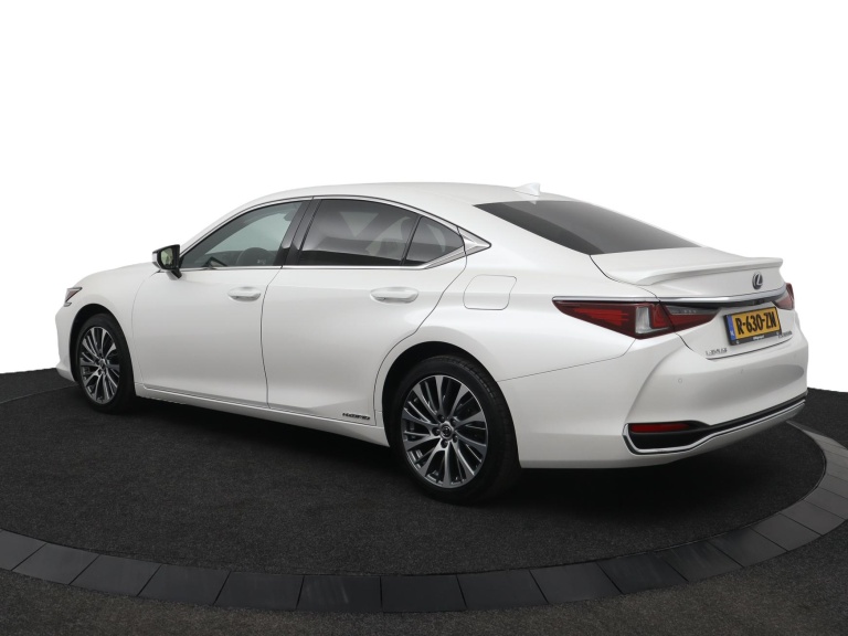 Lexus ES - 300h Preference Line 12
