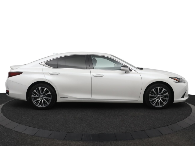 Lexus ES - 300h Preference Line