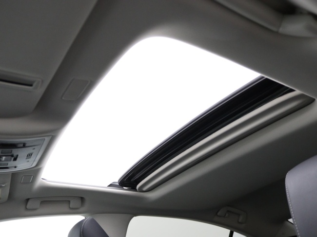 Lexus ES - 300h Preference Line