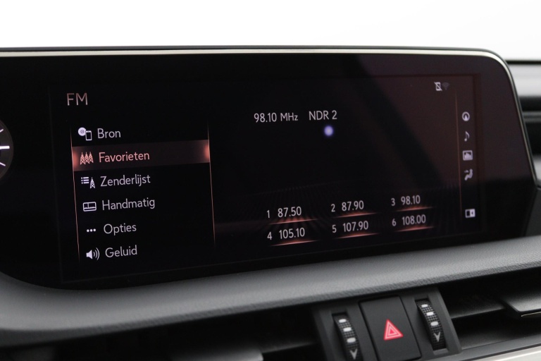 Lexus ES - 300h Preference Line 45