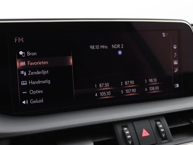 Lexus ES - 300h Preference Line