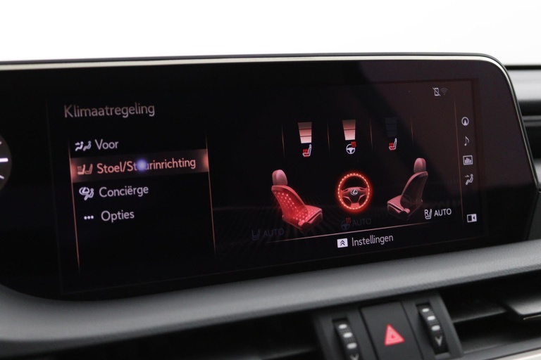 Lexus ES - 300h Preference Line 49