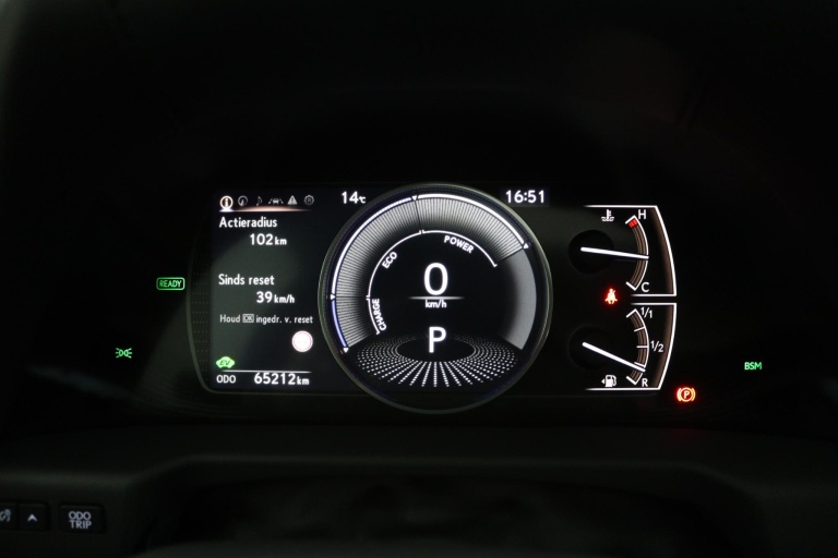 Lexus ES - 300h Preference Line 6