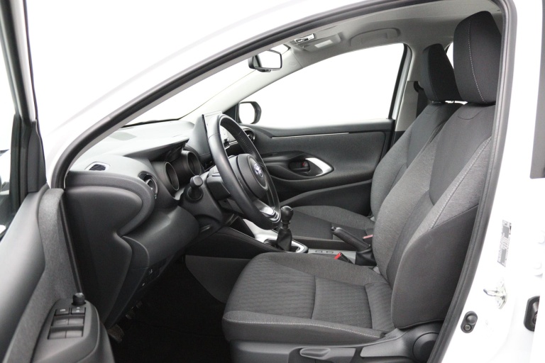 Toyota Yaris - 1.5 VVT-i Dynamic 17