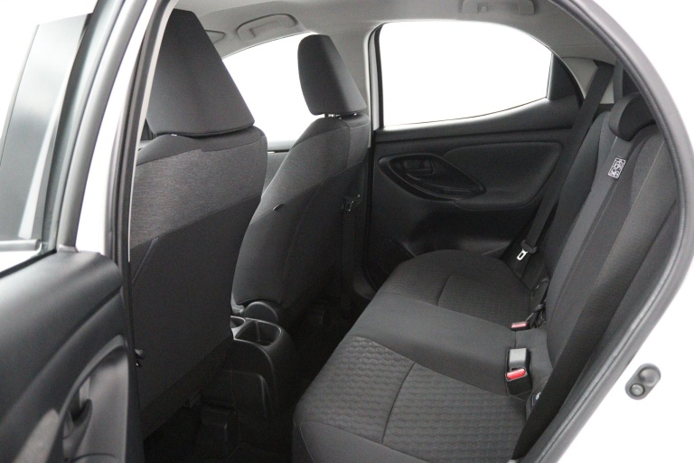 Toyota Yaris - 1.5 VVT-i Dynamic 18