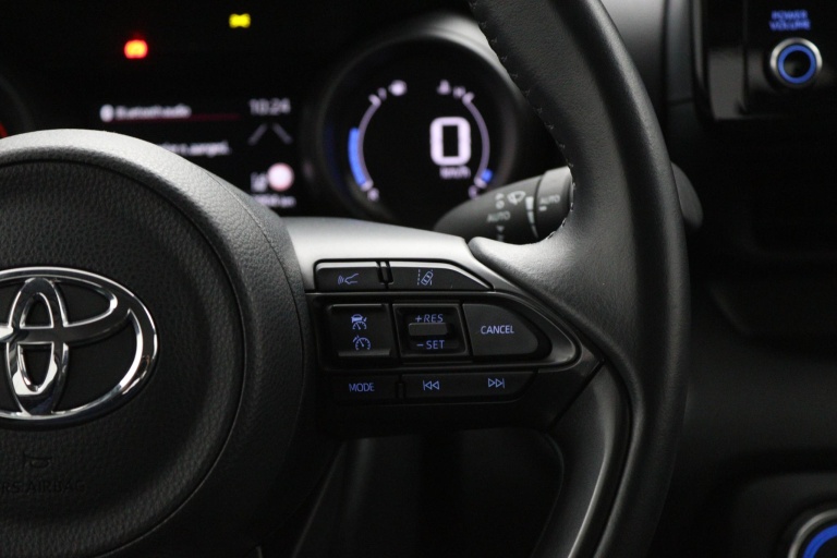 Toyota Yaris - 1.5 VVT-i Dynamic 21