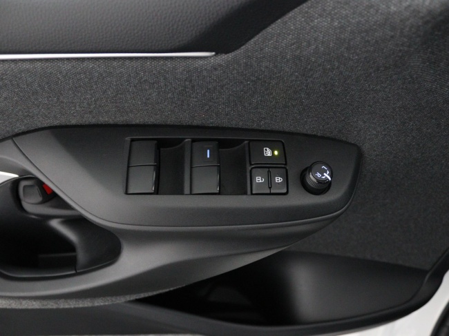 Toyota Yaris - 1.5 VVT-i Dynamic