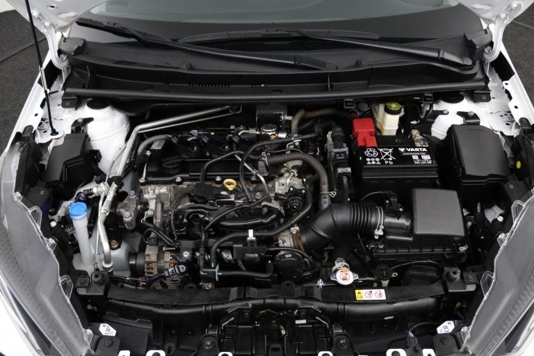 Toyota Yaris - 1.5 VVT-i Dynamic 33