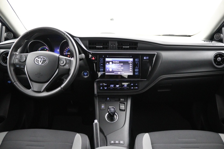 Toyota Auris - 1.8 Hybrid Aspiration 4