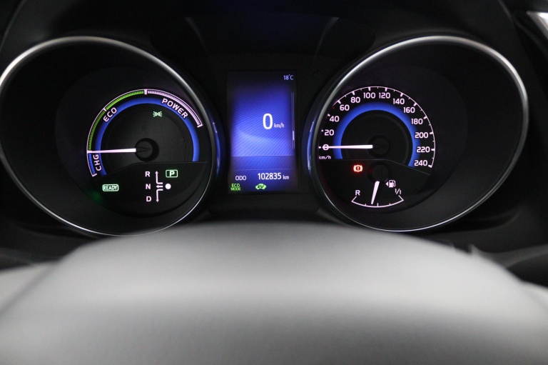 Toyota Auris - 1.8 Hybrid Aspiration 6