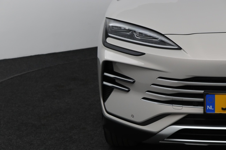 BYD SEAL U - 1.5 T DM-i AWD Design 30