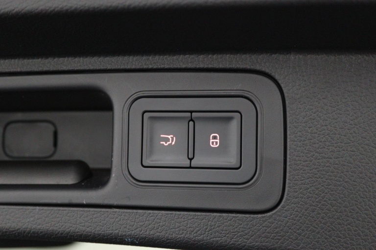 BYD SEAL U - 1.5 T DM-i AWD Design 39