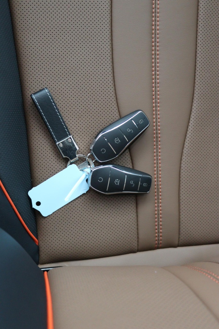 BYD SEAL U - 1.5 T DM-i AWD Design 9