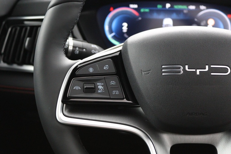 BYD SEAL U - 1.5 DM-i FWD Boost 16