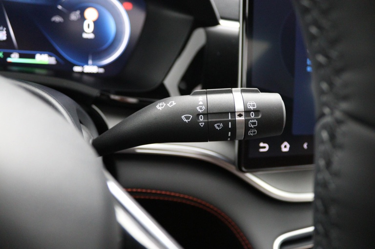 BYD SEAL U - 1.5 DM-i FWD Boost 28