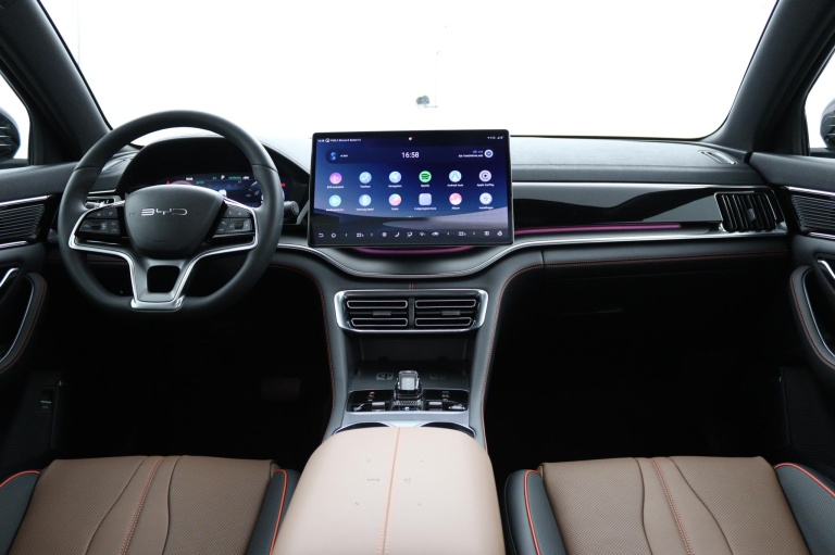 BYD SEAL U - 1.5 DM-i FWD Boost 4