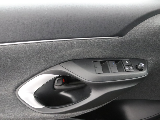 Toyota Yaris Cross - 1.5 Hybrid First Edition