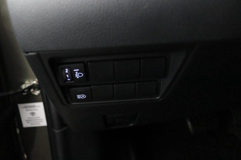 Toyota Yaris Cross - 1.5 Hybrid First Edition 32