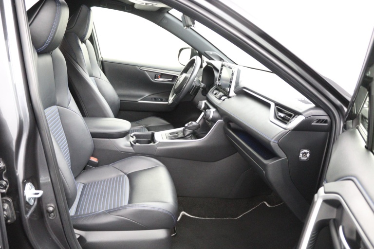 Toyota RAV4 - 2.5 Hybrid Bi-Tone 21