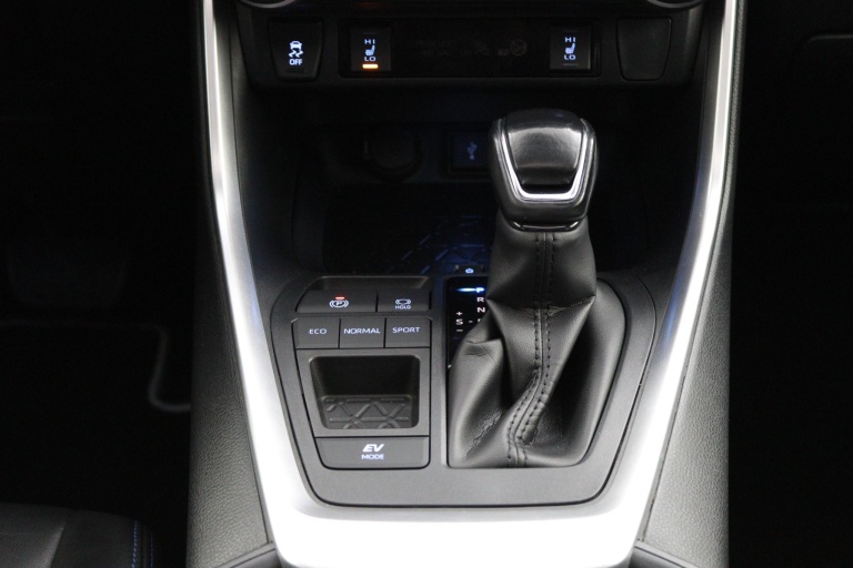 Toyota RAV4 - 2.5 Hybrid Bi-Tone 25