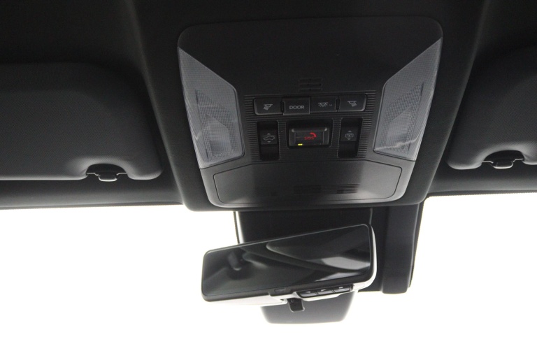 Toyota RAV4 - 2.5 Hybrid Bi-Tone 31