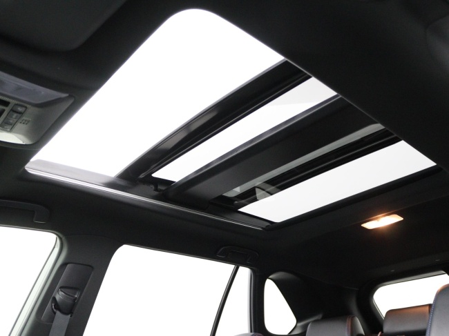 Toyota RAV4 - 2.5 Hybrid Bi-Tone