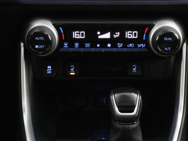 Toyota RAV4 - 2.5 Hybrid Bi-Tone