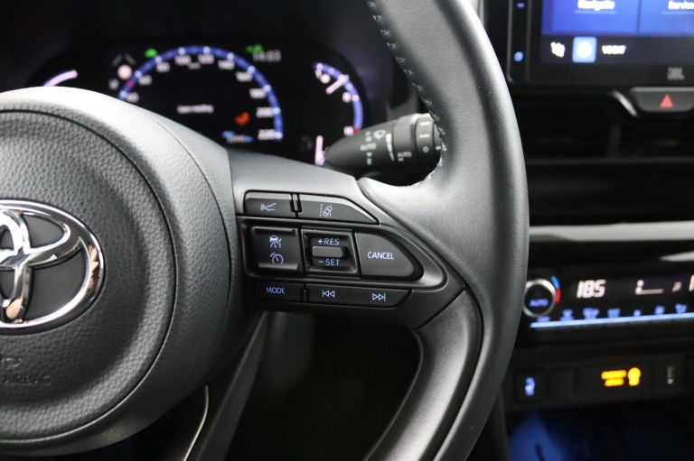 Toyota Yaris Cross - 1.5 Hybrid Executive 19