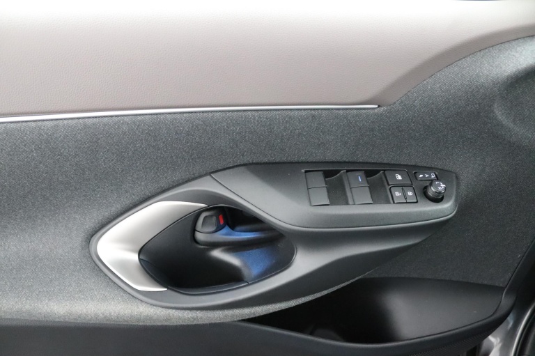 Toyota Yaris Cross - 1.5 Hybrid Executive 26