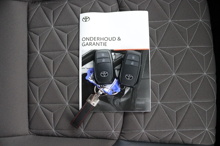 Toyota Yaris Cross - 1.5 Hybrid Executive 27