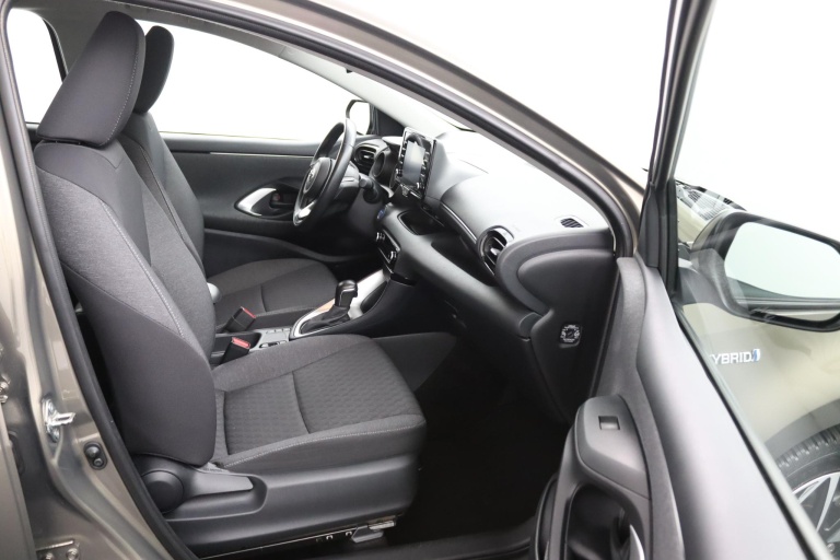 Toyota Yaris - 1.5 Hybrid Dynamic 10