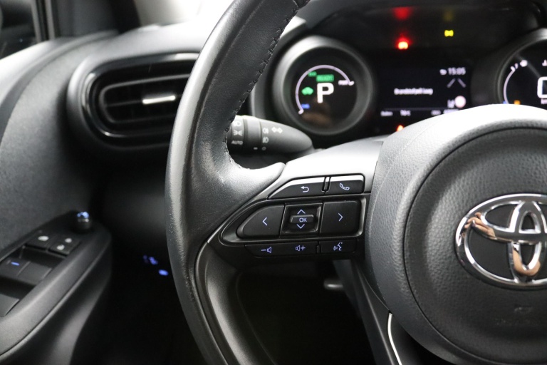Toyota Yaris - 1.5 Hybrid Dynamic 18