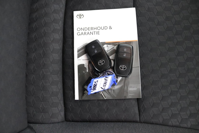 Toyota Yaris - 1.5 Hybrid Dynamic 25