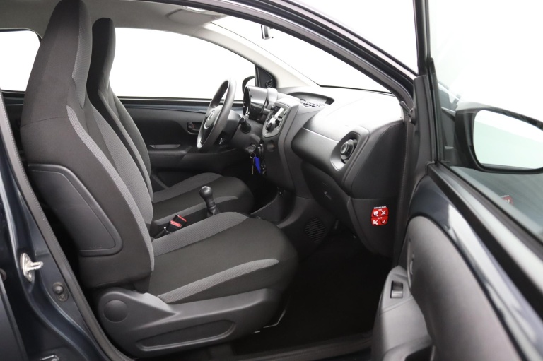 Toyota Aygo - 1.0 VVT-i x-now 10