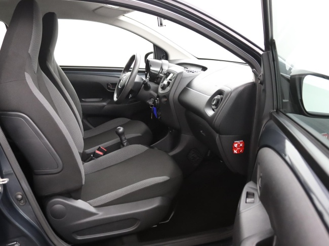 Toyota Aygo - 1.0 VVT-i x-now