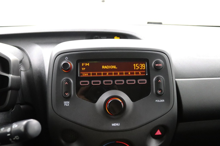 Toyota Aygo - 1.0 VVT-i x-now 13