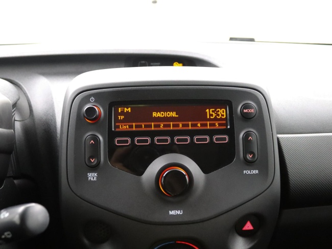 Toyota Aygo - 1.0 VVT-i x-now