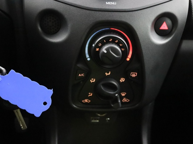 Toyota Aygo - 1.0 VVT-i x-now