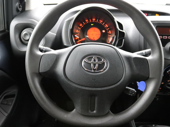 Toyota Aygo - 1.0 VVT-i x-now