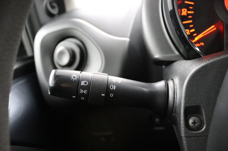 Toyota Aygo - 1.0 VVT-i x-now 17