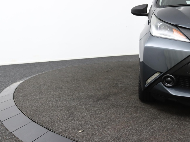 Toyota Aygo - 1.0 VVT-i x-now