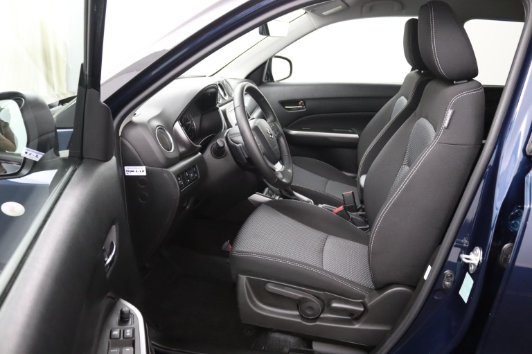 Suzuki Vitara - 1.5 Hybrid Select 9
