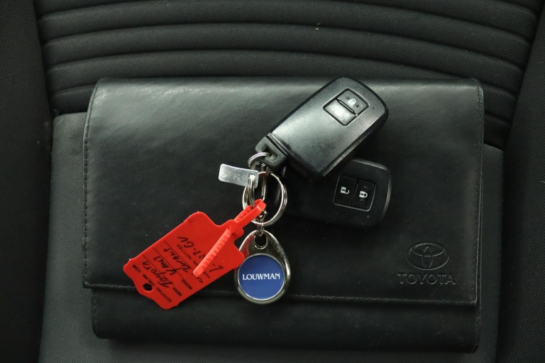 Toyota Yaris - 1.5 Hybrid Active 11