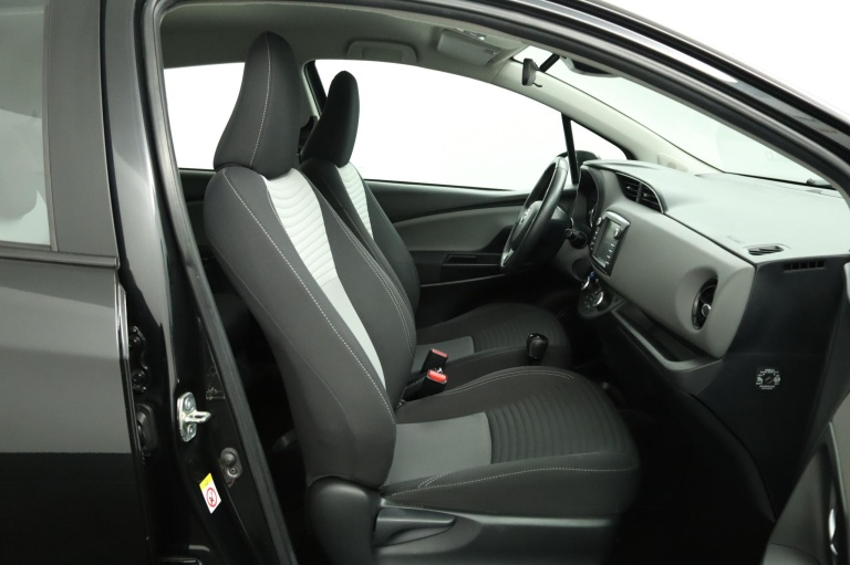 Toyota Yaris - 1.5 Hybrid Active 22