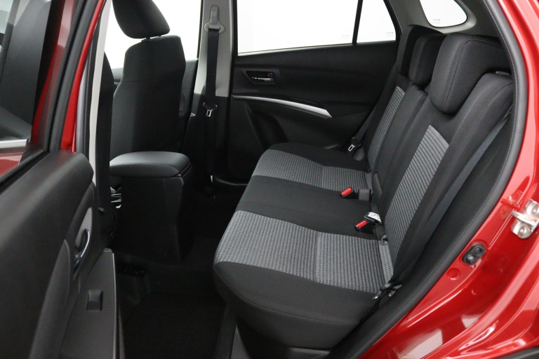 Suzuki S-Cross - 1.4 Boosterjet Select Smart Hybrid 12