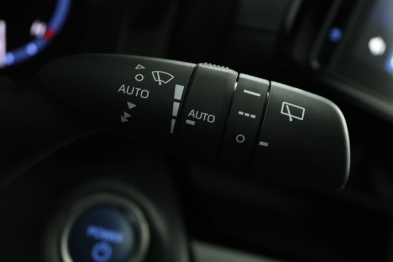 Toyota Yaris Cross - 1.5 Hybrid Dynamic 32