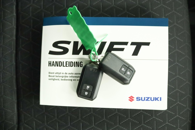 Suzuki Swift - 1.2 Comfort Smart Hybrid 11