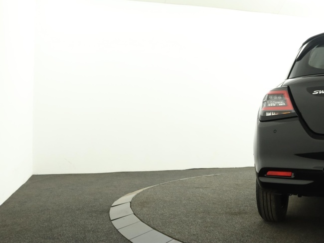 Suzuki Swift - 1.2 Comfort Smart Hybrid