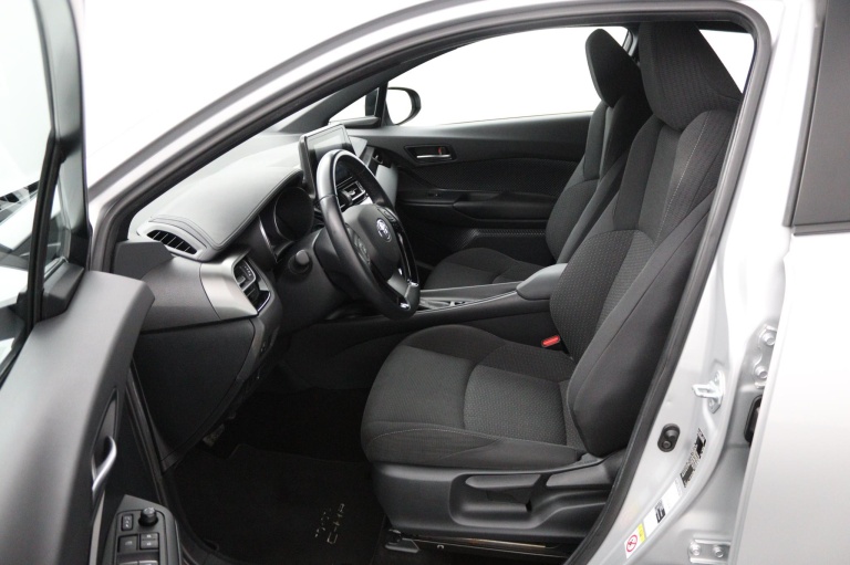 Toyota C-HR - 1.8 Hybrid Dynamic 17